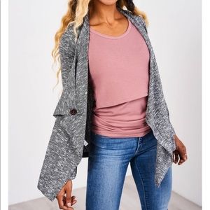 Latched Mama convertible nursing cardigan, size Medium, new without tags.